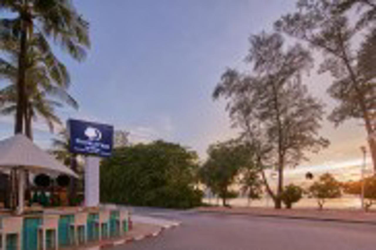 Курортный комплекс Doubletree By Hilton Phuket Banthai 4*