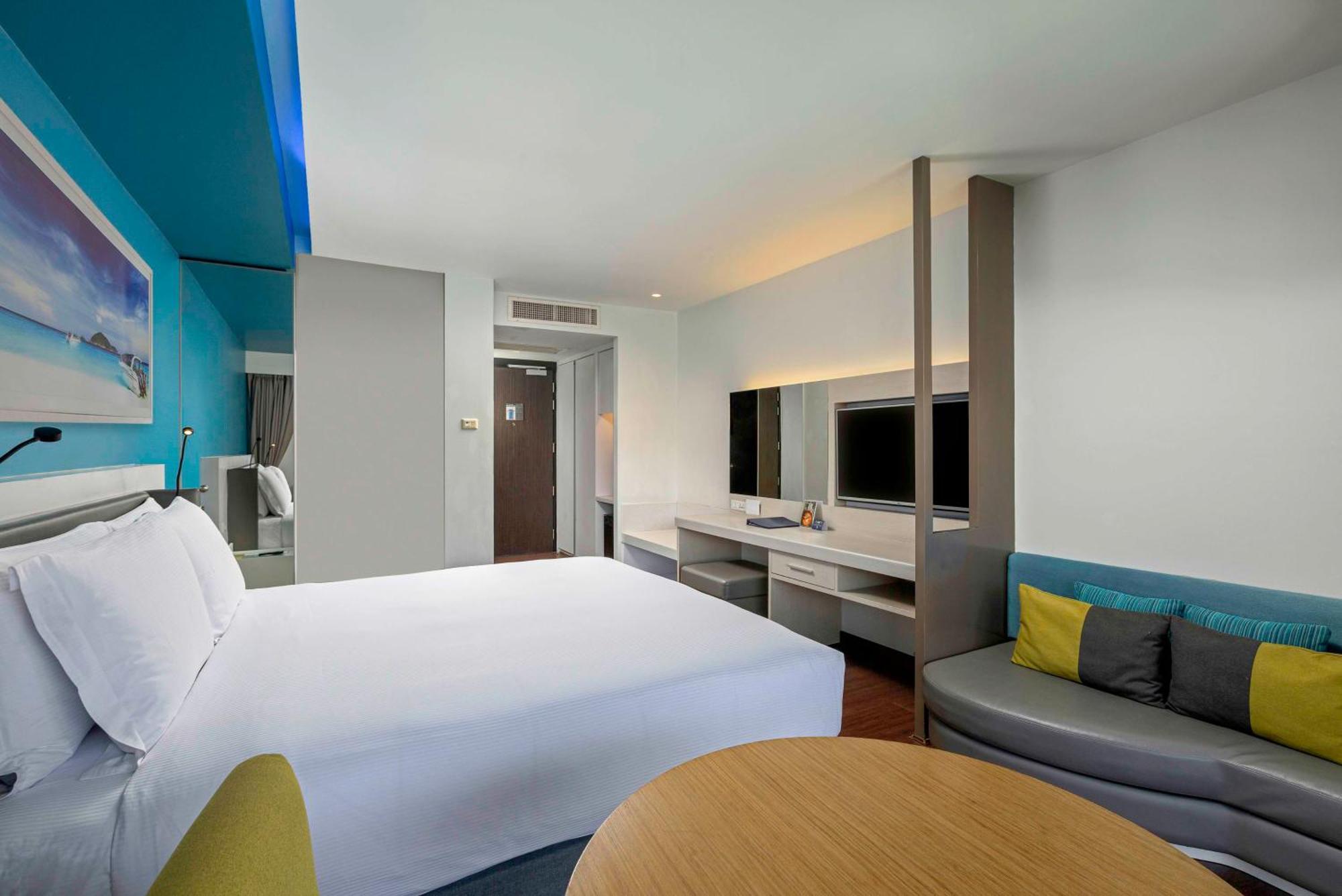 Курортный комплекс Doubletree By Hilton Phuket Banthai 4*