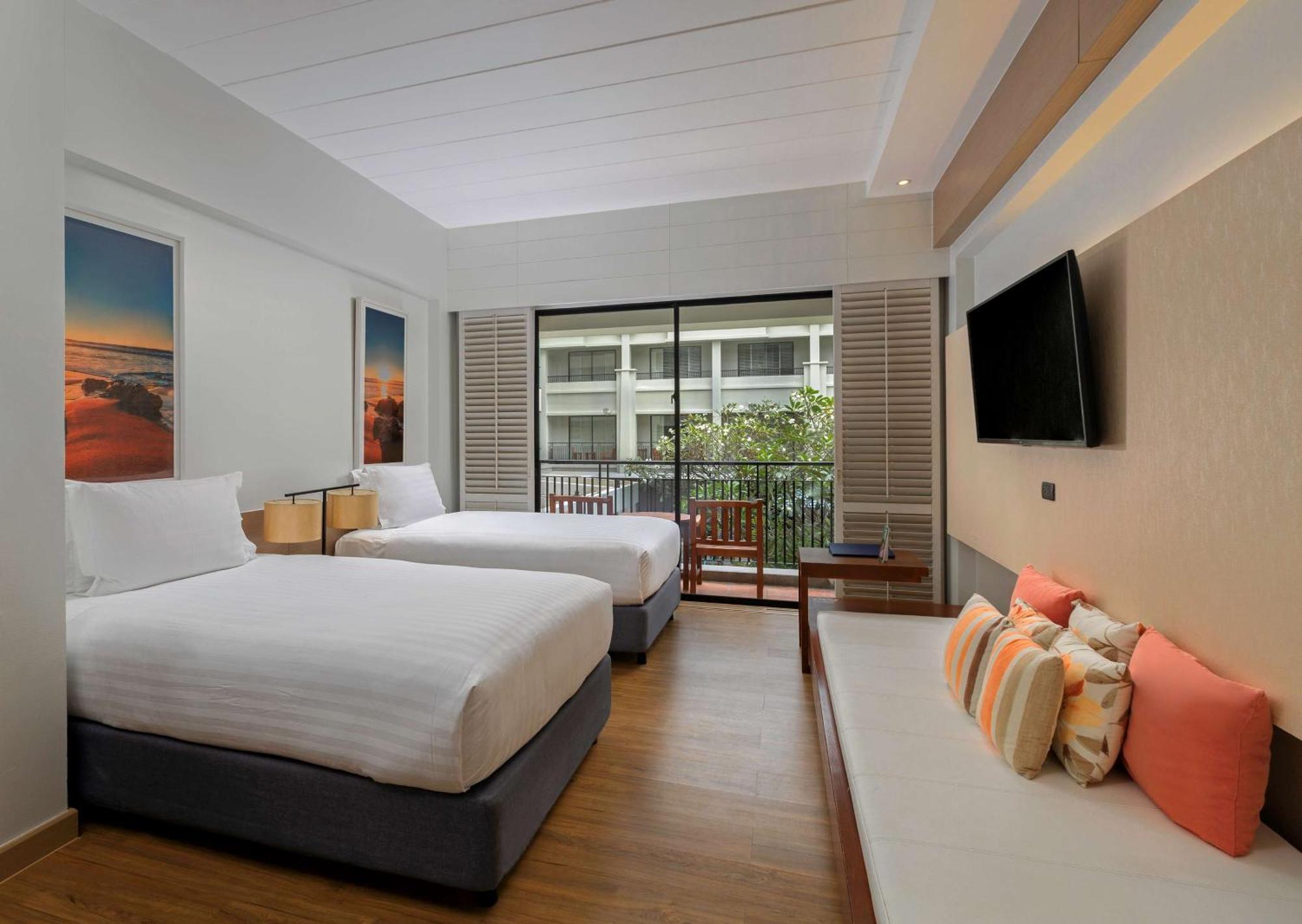 Doubletree By Hilton Phuket Banthai Курортный комплекс 4*