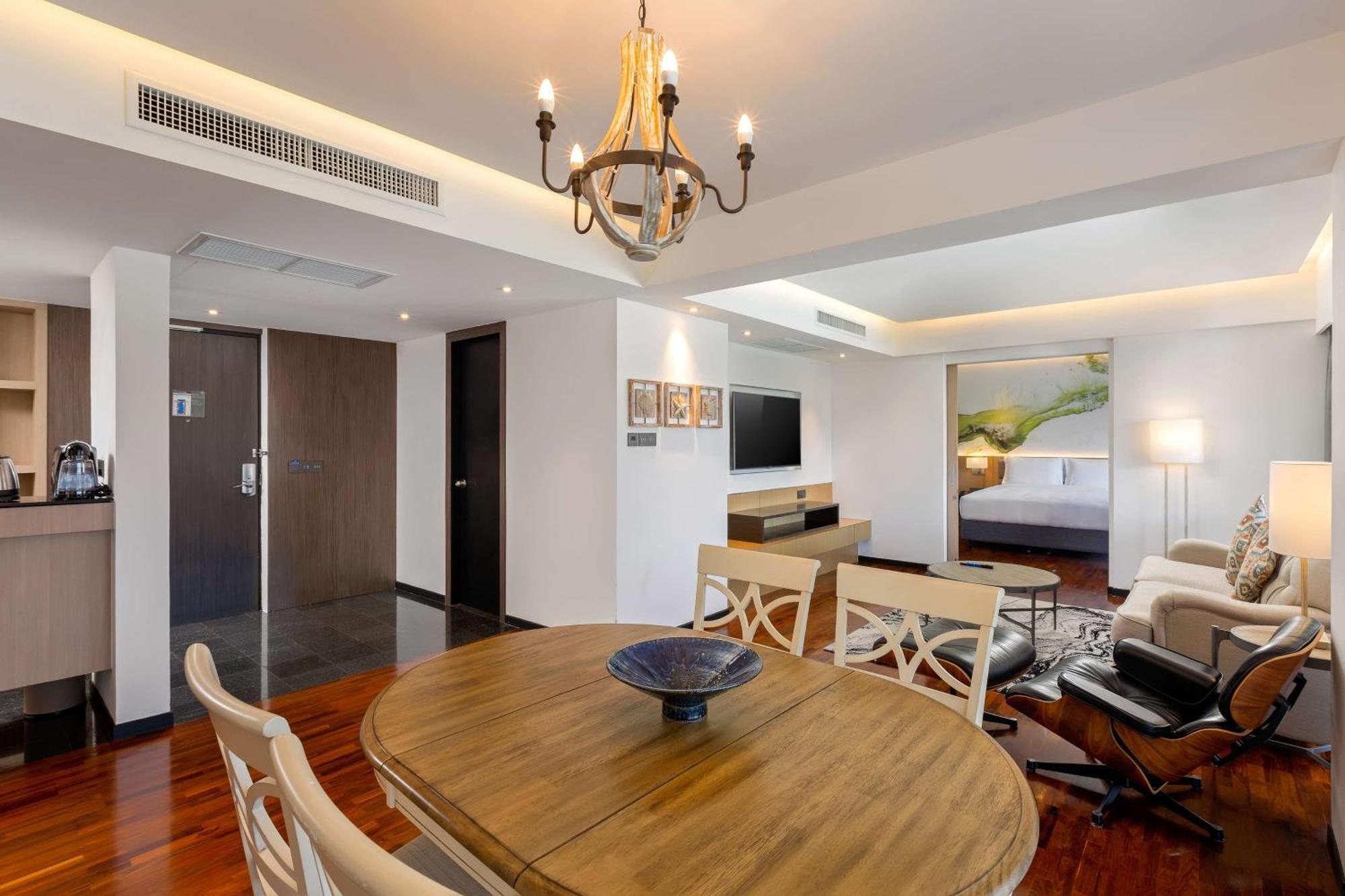 Doubletree By Hilton Phuket Banthai Курортный комплекс